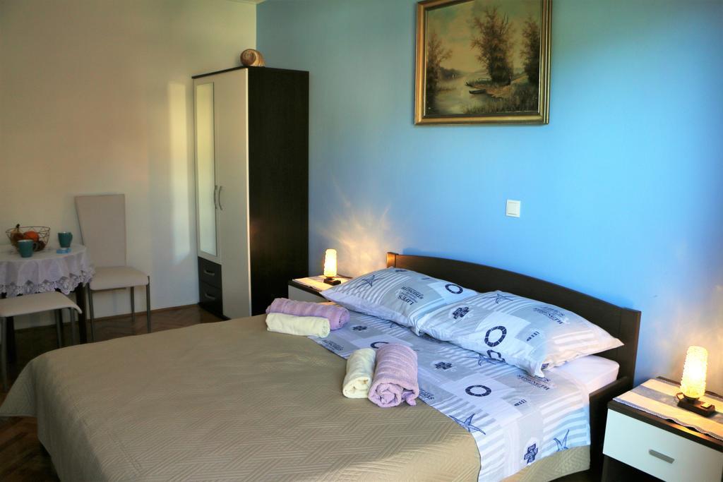 Milatic Jelsa (Hvar)