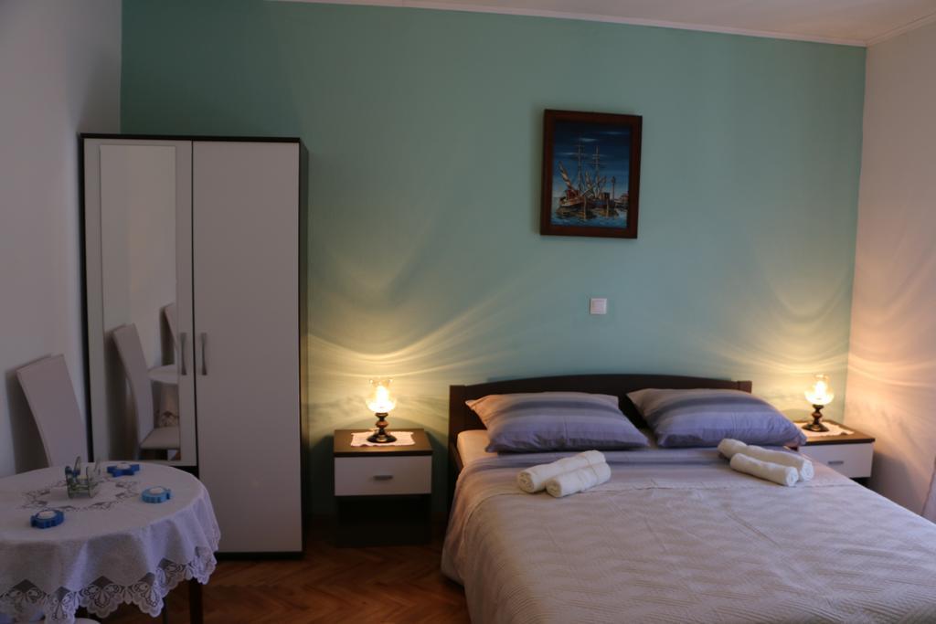 Apartment Milatic Jelsa (Hvar)