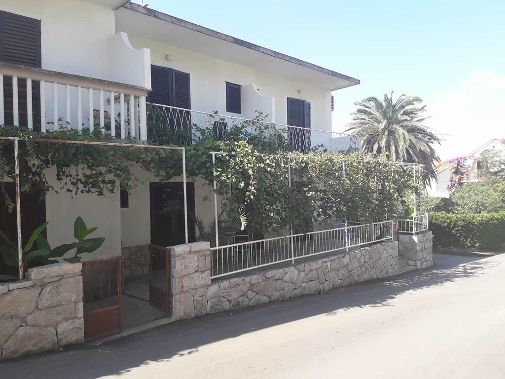 Apartment Milatic Jelsa (Hvar)